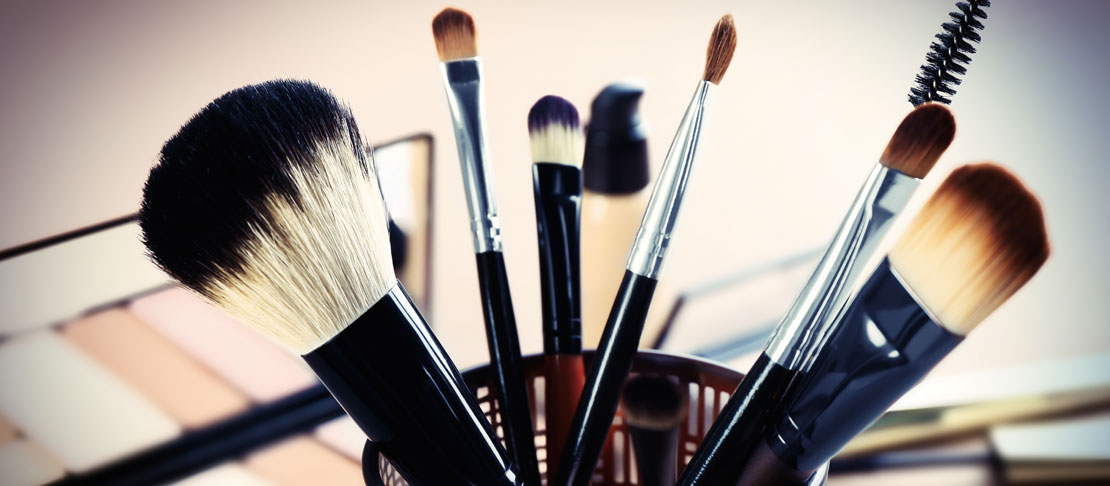 Pennelli trucco: come riconoscerli e usarli correttamente