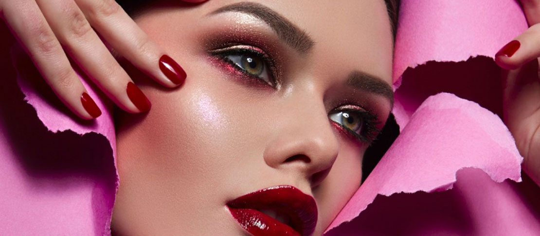 Trucco occhi verdi semplice: guida passo passo
