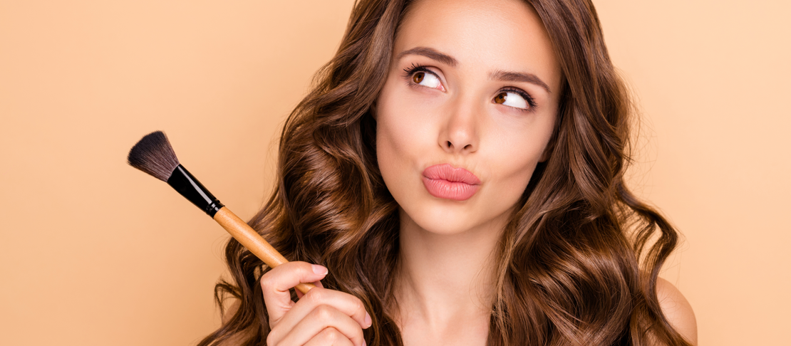 Trucco correttivo: dal camouflage al contouring