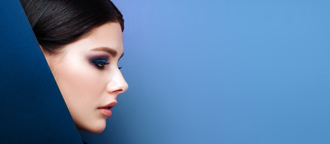 Come realizzare uno smokey eyes blu